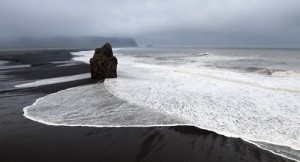 juodi-paplūdimiai-islandija